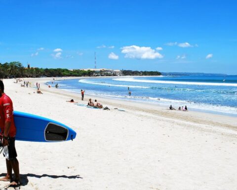 Hvorfor rejse i 2026? Når vi kan surfe jorden rundt på internettet