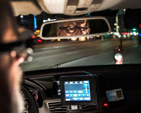 Taxamandens afskedsdigt: En hyldest til Turèlls drøm om den firehjulede virkelighed