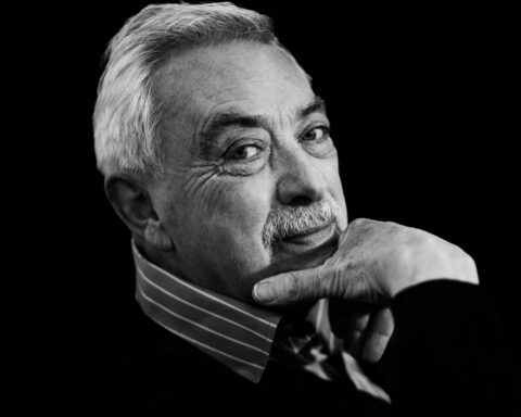 Partykongen Johnny Reimar levede sit liv med lune