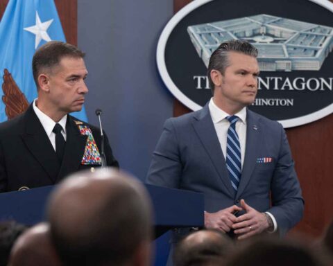 ”Gud er god”: Hvorfor er Pete Hegseths sakralisering af Iran-krigen så farlig?