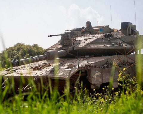 To ugers våbenhvile. USA og Iran er dog ikke enige om, hvad de har skrevet under på