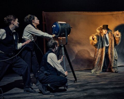 ”Ole Olsen” er som en film på scenen