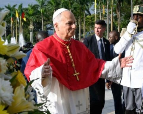 Ordkrigen mellem pave Leo og præsident Trump fortsætter