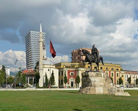 Albanien: EU-vejen bremses af korruption og svag retsstat