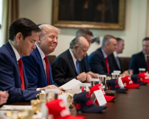 USA har mere på spil end Iran. Eller det iranske styre er villigt til påføre befolkningen flere lidelser