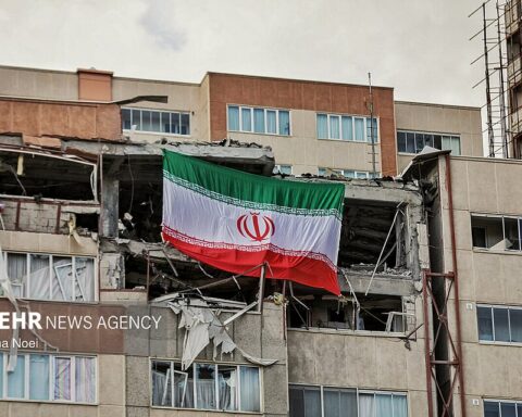 USA og Iran er angiveligt tæt på våbenhvileaftale. Men ingen ved, om Trump skriver under