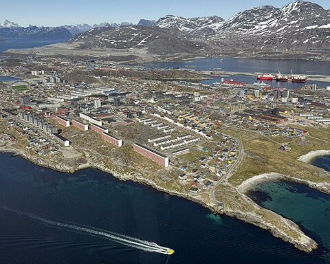 USA fejrer sit nye, store konsulat i Nuuk i dag. Ambassadøren vil styrke båndene mellem landene