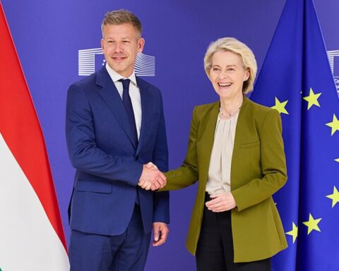 EU åbner døren for Ukraine. Men den står ikke på vid gab