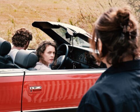 ‘Miroirs No. 3’ forvandler forvirring til filmkunst