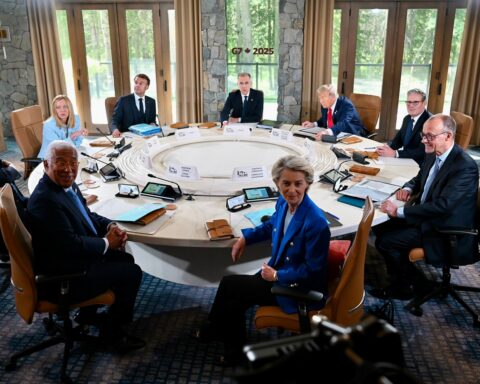 G7: Svage vestlige ledere mødes i skyggen af Trump, krige og økonomisk usikkerhed