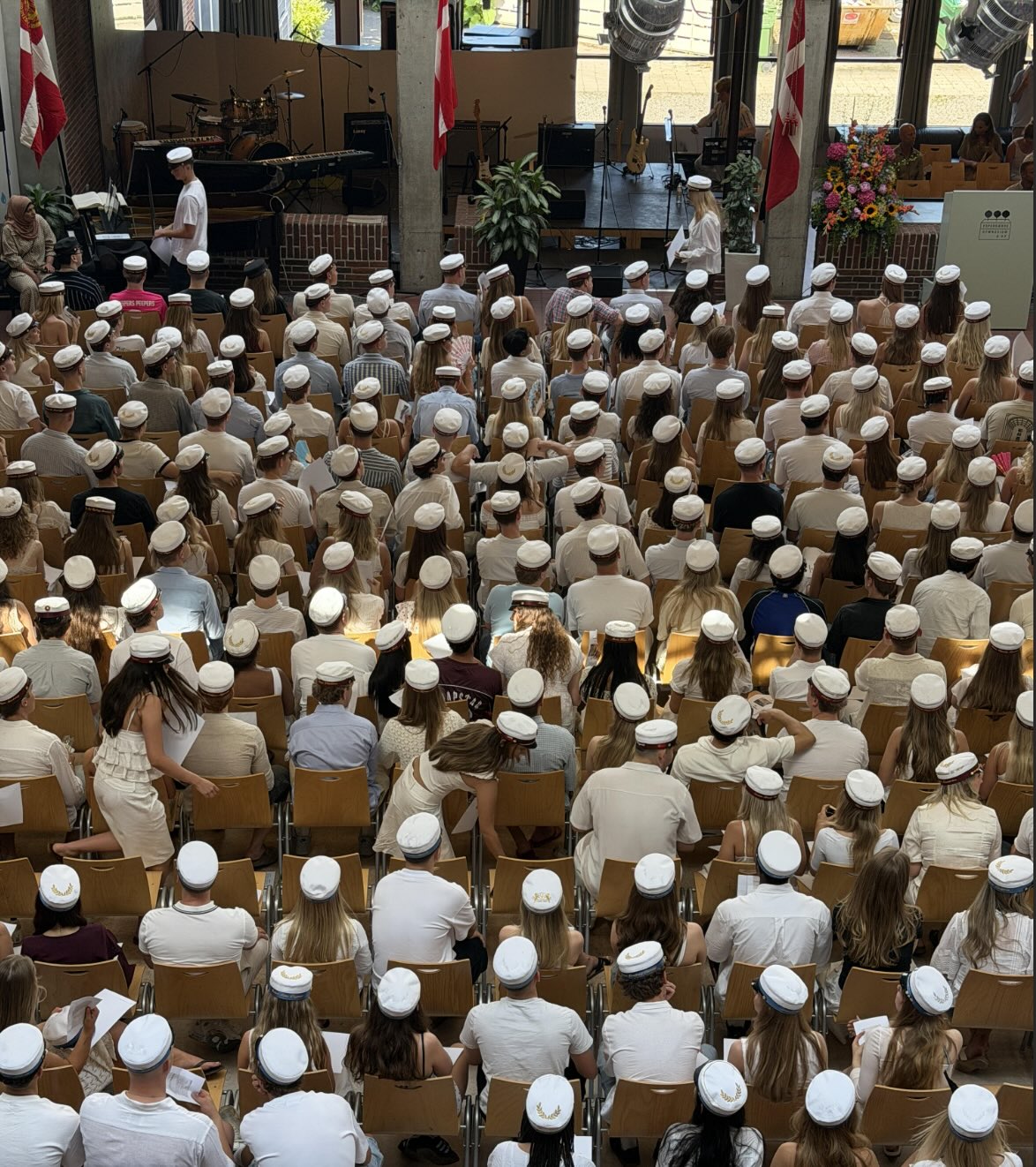 Findes der ingen flittige drenge på Espergærde Gymnasium?