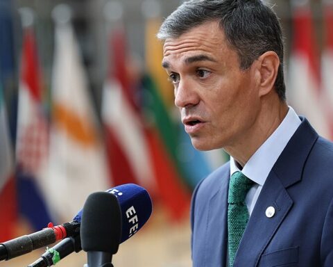 Spanien: Over en million søger lovligt ophold – samtidig vokser strid om nye statsborgere