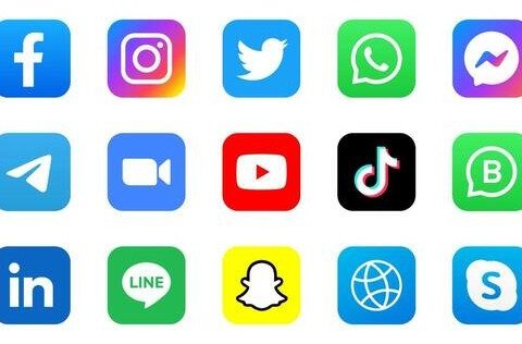 Flere lande vil begrænse unges brug af sociale medier. Nu vil briterne slukke om natten