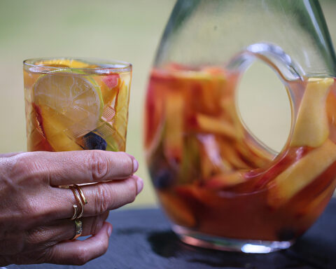 Fire sommercocktails, der smager af sol og lange lyse aftener