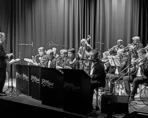 Debut: Dizzy Bird Big Band kiggede både tilbage og fremad