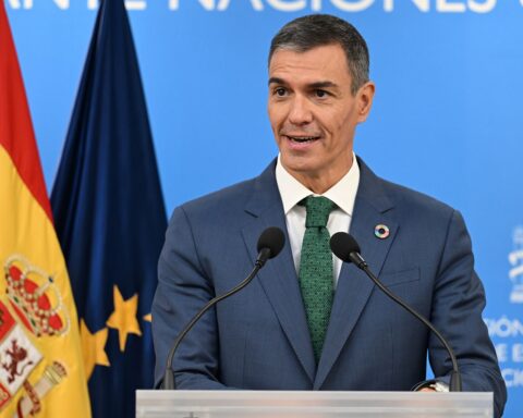 Spanien går mod strømmen: Legaliserer over en million udlændinge