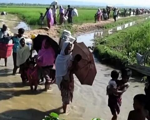 Ni år efter masseflugten kræver rohingyaerne at komme hjem til Myanmar