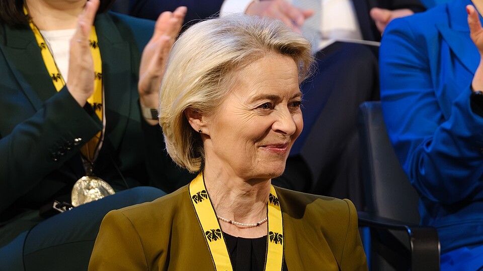 Kommissionsformand Ursula von der Leyen roser Spanien og Marokko for deres 