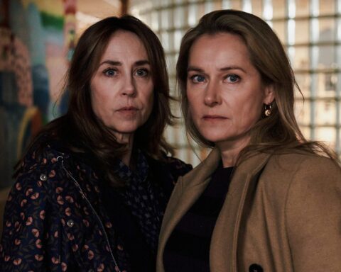 ”Dobbeltfejl”: Sidse Babett Knudsen og Sofie Gråbøl går i krig for deres sønner i stærkt dansk drama
