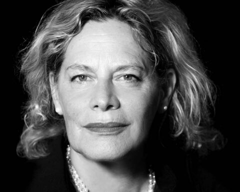 Porten til Deborah Levys forfatterskab er slået vidt åben!