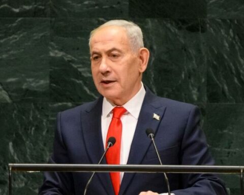 Massiv udvandring under trodsig tale fra Netanyahu i FN