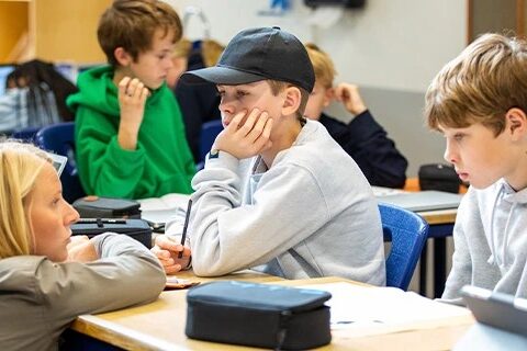 Historisk dårlige PISA-tal: Regeringen lover flere penge til folkeskolen